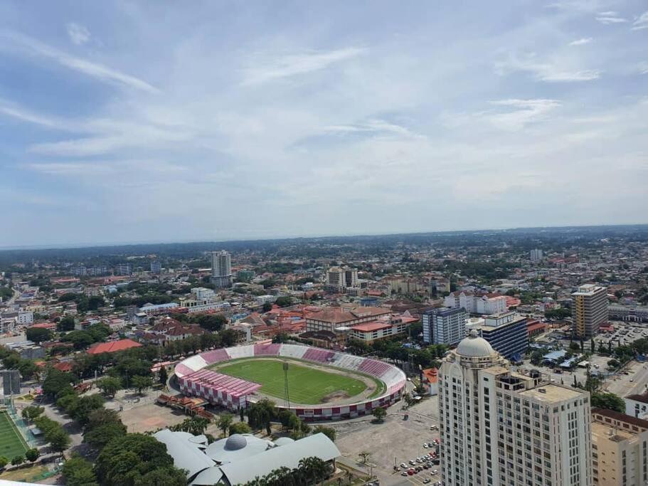 Nice Stay In Heart Of Kota Bharu@Troika,Free Wifi. Dış mekan fotoğraf