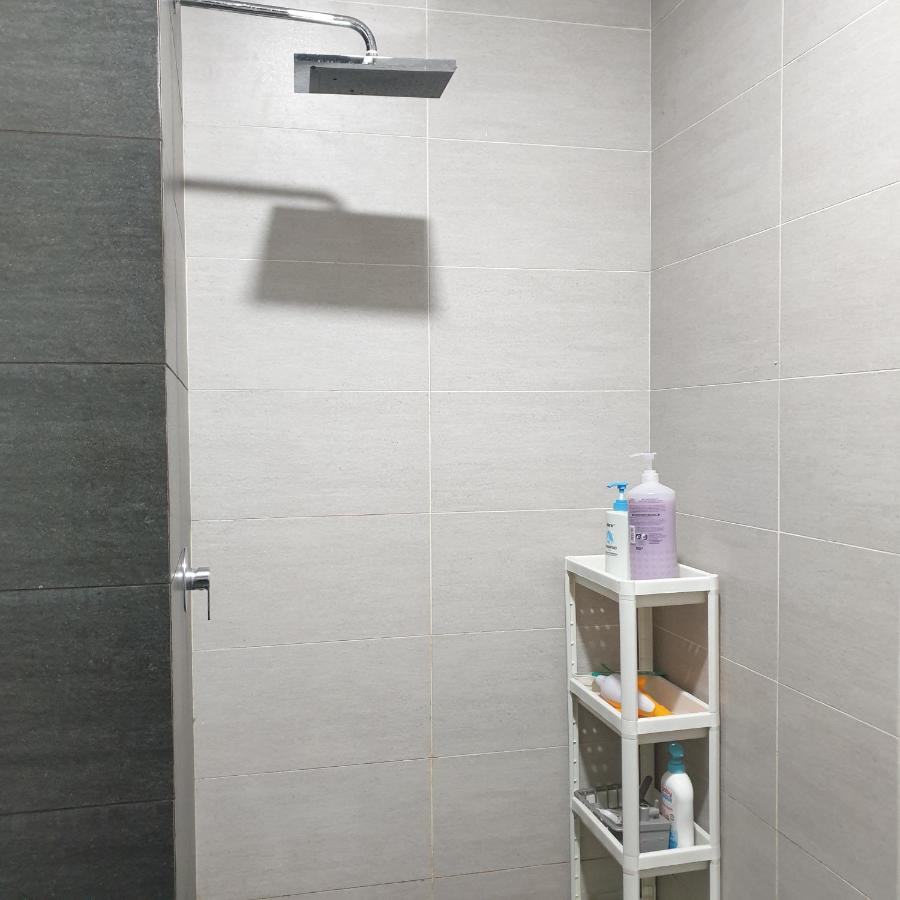 Nice Stay In Heart Of Kota Bharu@Troika,Free Wifi. Dış mekan fotoğraf